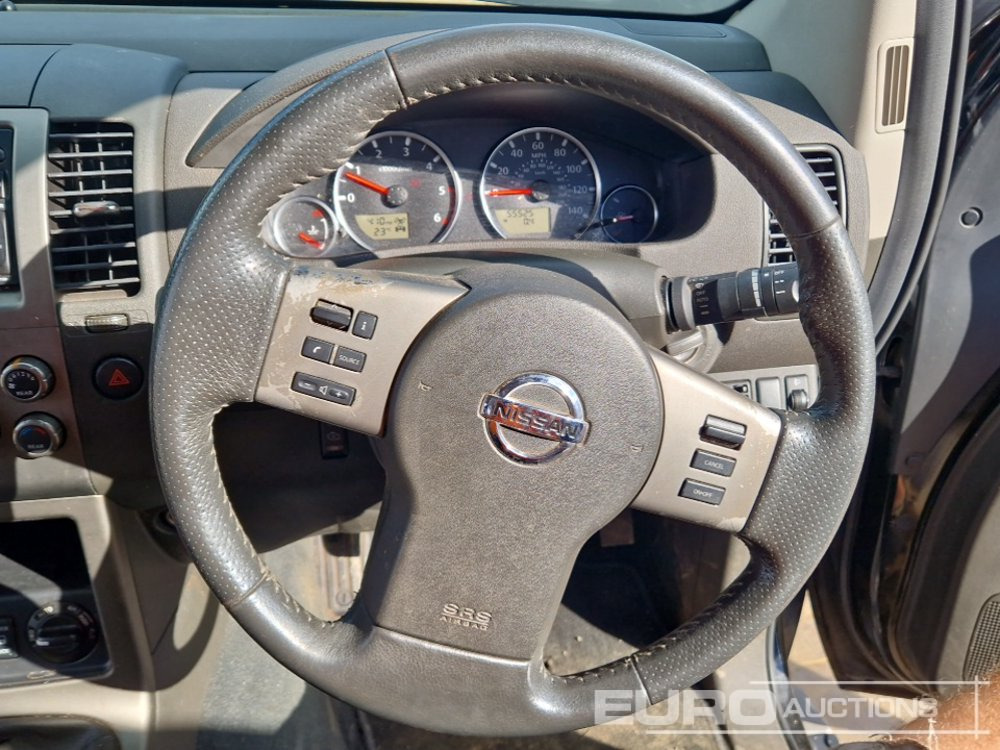 SUV 2009 Nissan Pathfinder: foto 36