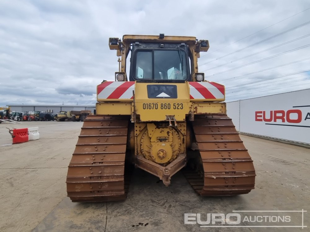 2010 CAT D6T - Buldôzer: foto 4 2010 CAT D6T - Buldôzer: foto 4