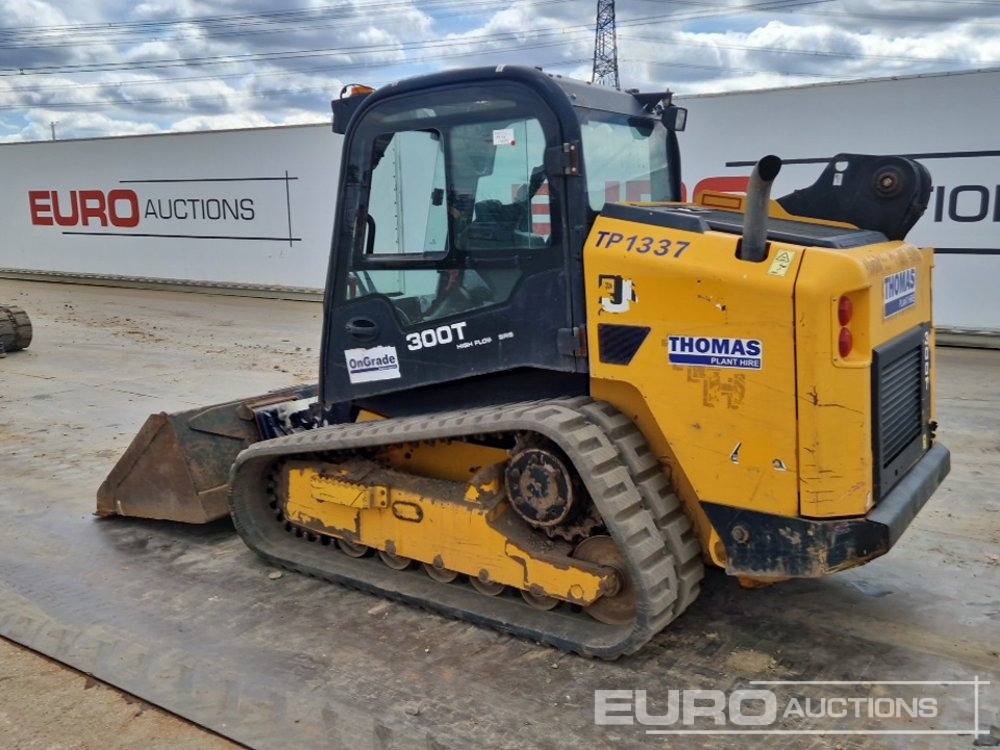2010 JCB 300T - Mini carregadeira: foto 3 2010 JCB 300T - Mini carregadeira: foto 3