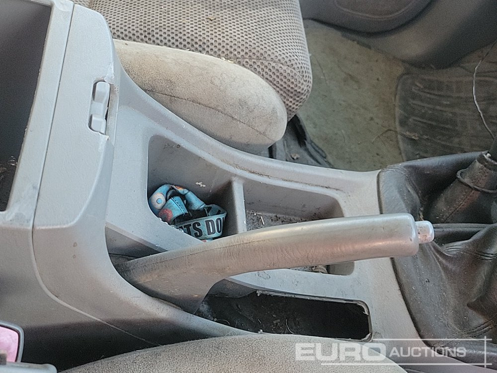 Pick-up 2010 Toyota Hilux Invincible: foto 34