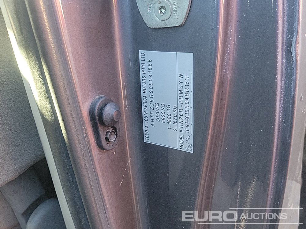 Pick-up 2010 Toyota Hilux Invincible: foto 39