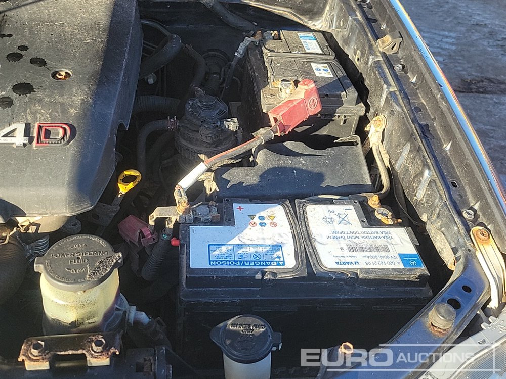 Pick-up 2010 Toyota Hilux Invincible: foto 16