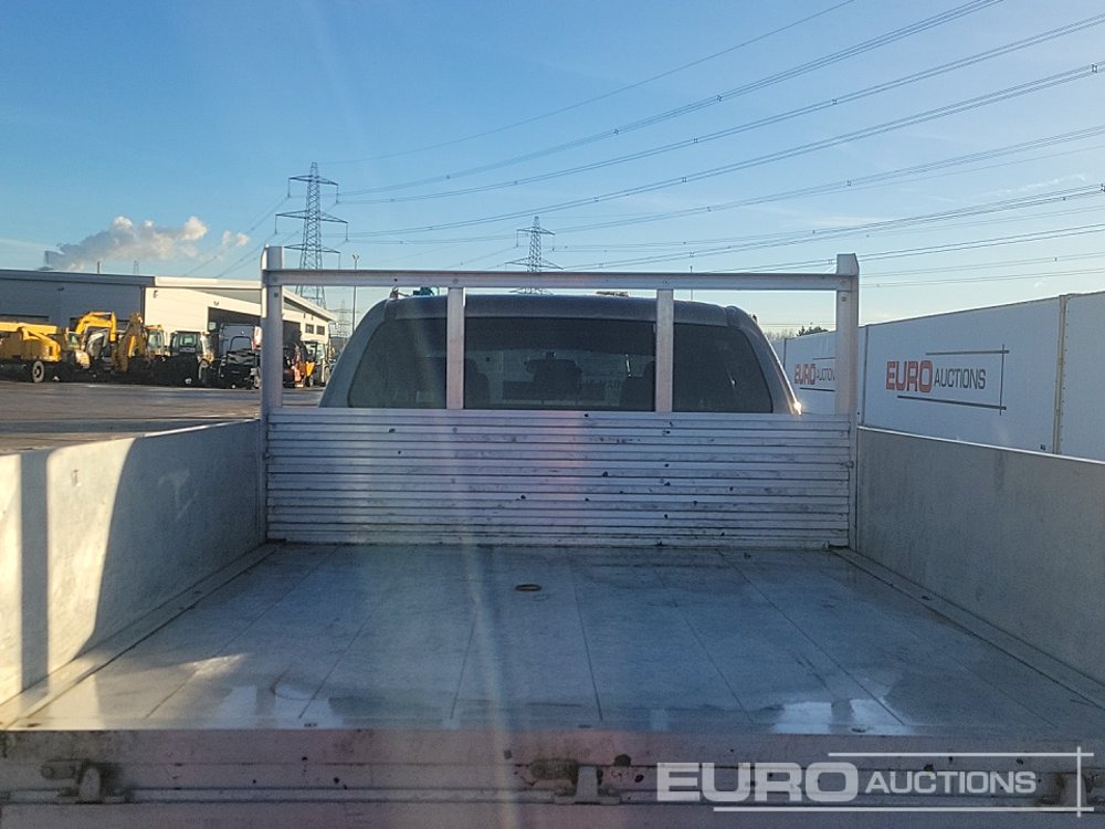 Pick-up 2010 Toyota Hilux Invincible: foto 13