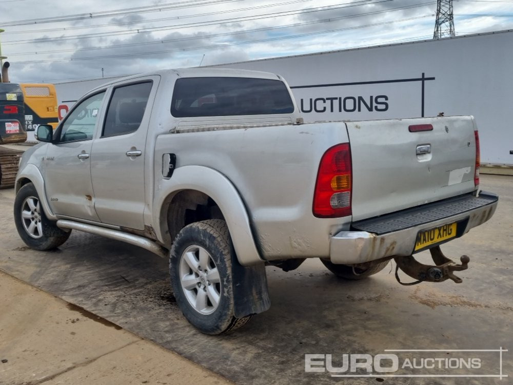 2010 Toyota Hilux Invincible - Pick-up: foto 4 2010 Toyota Hilux Invincible - Pick-up: foto 4