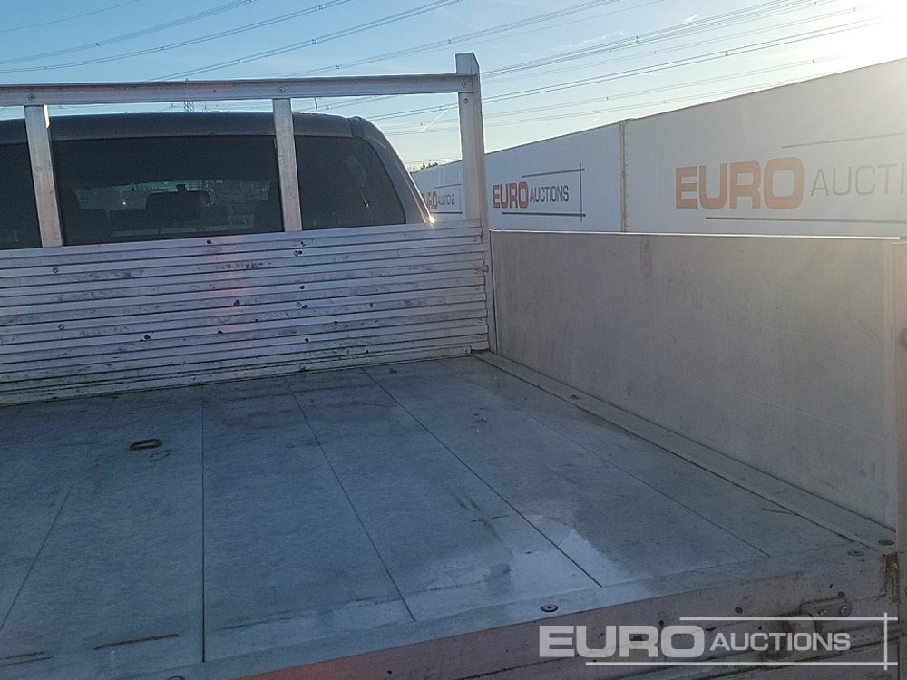 Pick-up 2010 Toyota Hilux Invincible: foto 14