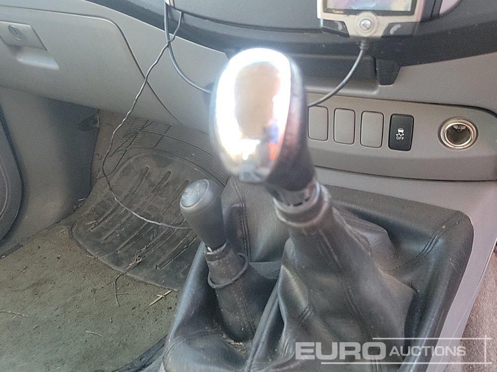 Pick-up 2010 Toyota Hilux Invincible: foto 35