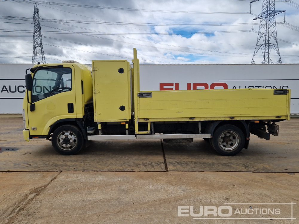 2012 Isuzu NPR-6 N62.150M - Camião de caixa aberta/ Plataforma: foto 2 2012 Isuzu NPR-6 N62.150M - Camião de caixa aberta/ Plataforma: foto 2