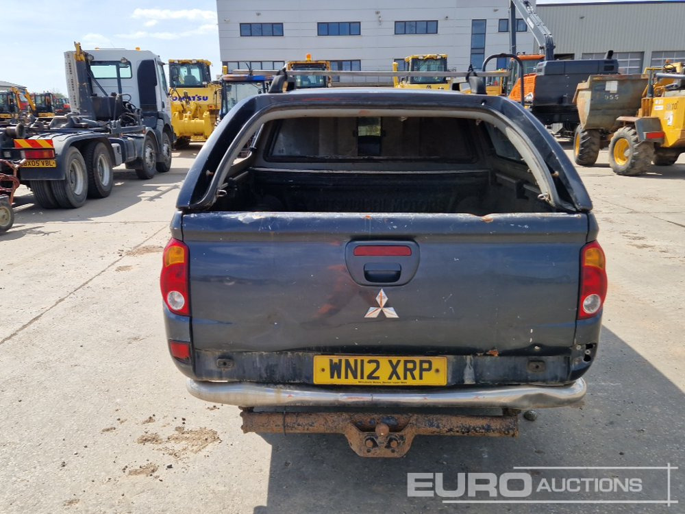 2012 Mitsubishi L200 - Pick-up: foto 4 2012 Mitsubishi L200 - Pick-up: foto 4
