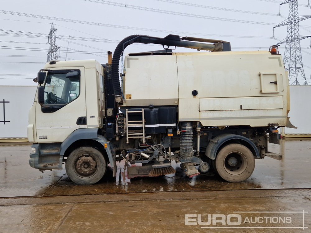 2013 DAF LF55.220 - Varredora urbana: foto 2 2013 DAF LF55.220 - Varredora urbana: foto 2