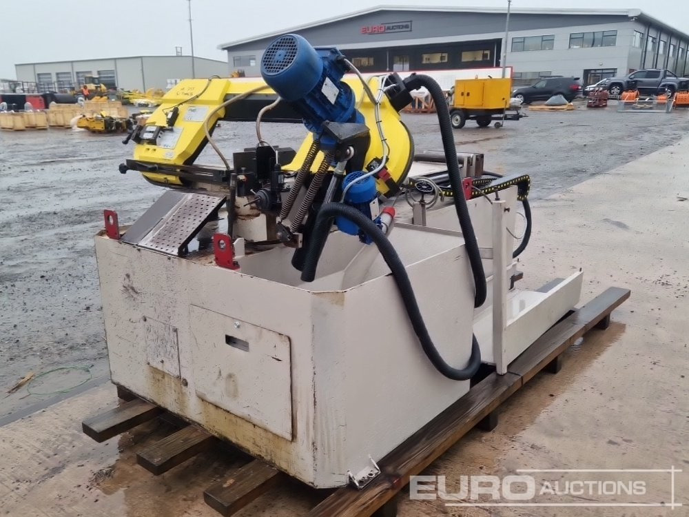 2013 FMB 3 Phase Industrial Metal Band Saw - Equipamento de construção: foto 3 2013 FMB 3 Phase Industrial Metal Band Saw - Equipamento de construção: foto 3