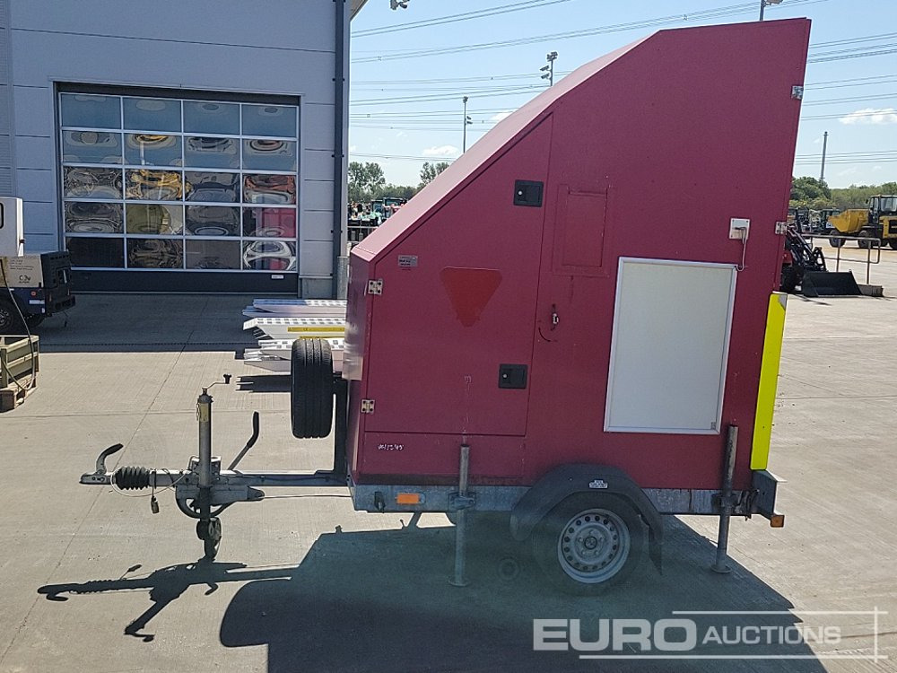 2013 Knott-Avonride Single Axle Fire Demonstration Unit - Reboque porta máquinas: foto 2 2013 Knott-Avonride Single Axle Fire Demonstration Unit - Reboque porta máquinas: foto 2