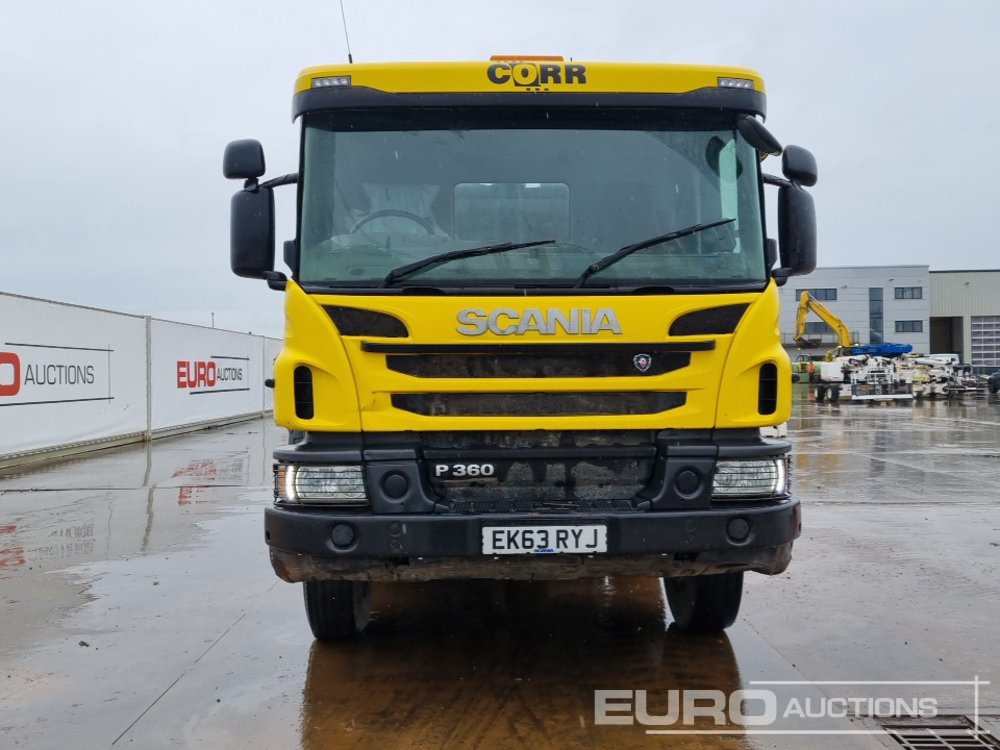 Caminhão basculante 2013 Scania P360: foto 8