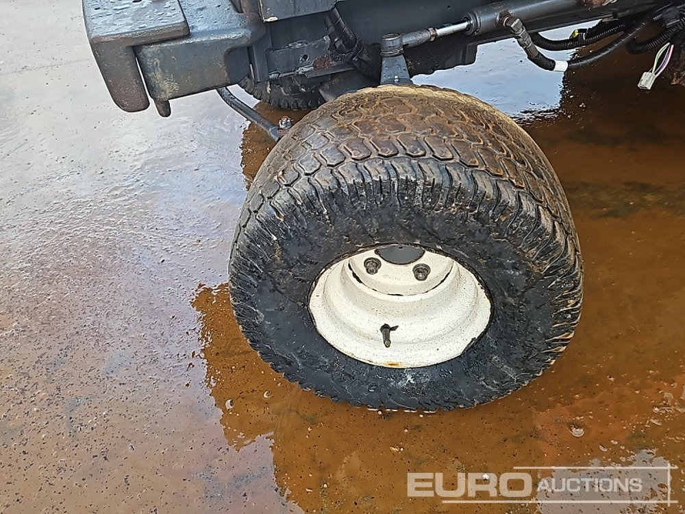 Cortador de grama 2014 Kubota F3090: foto 11 Cortador de grama 2014 Kubota F3090: foto 11