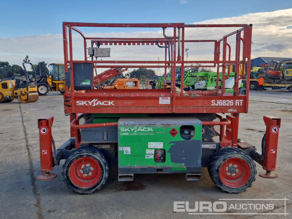 2014 SkyJack SJ6826RT - Plataforma aérea: foto 4 2014 SkyJack SJ6826RT - Plataforma aérea: foto 4