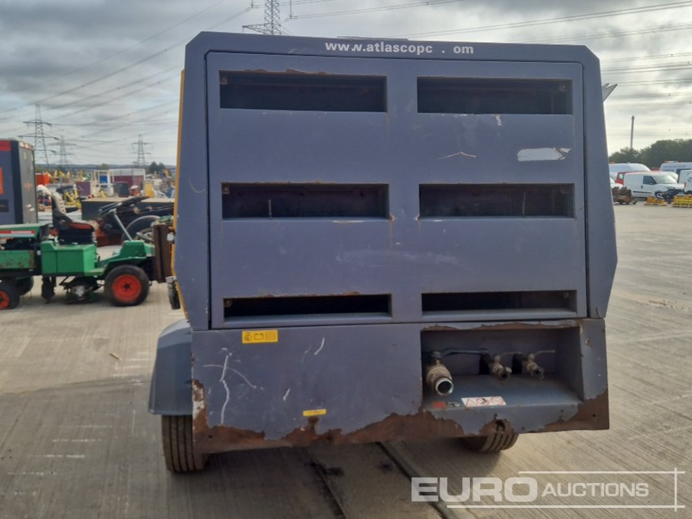 2015 Atlas Copco XAHS237 - Compressor de ar: foto 4 2015 Atlas Copco XAHS237 - Compressor de ar: foto 4