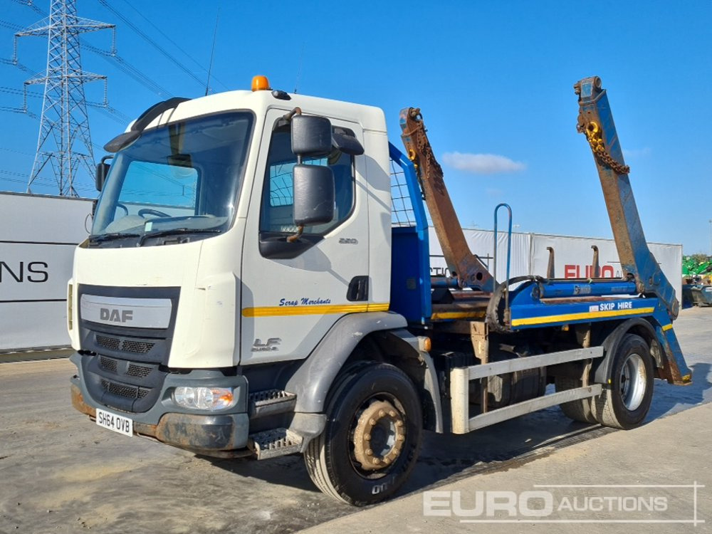 2015 DAF LF220 - Caminhão multibenne: foto 1 2015 DAF LF220 - Caminhão multibenne: foto 1