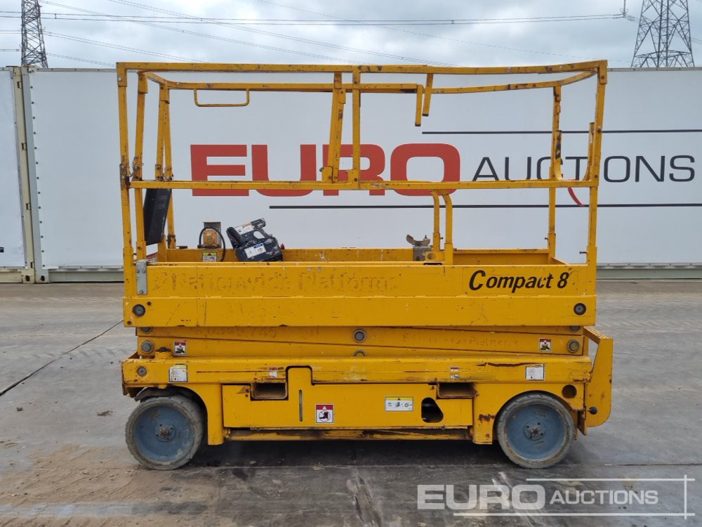 2015 Haulotte Compact 8 - Plataforma aérea: foto 2 2015 Haulotte Compact 8 - Plataforma aérea: foto 2