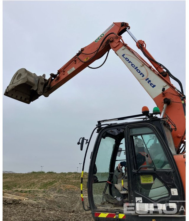 2015 Hitachi ZX135US-5B - Escavadora de rastos: foto 5 2015 Hitachi ZX135US-5B - Escavadora de rastos: foto 5