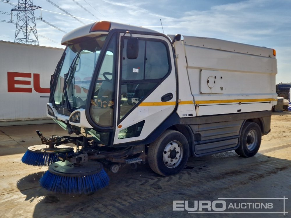 2015 Johnston CX400 - Varredora urbana: foto 1 2015 Johnston CX400 - Varredora urbana: foto 1