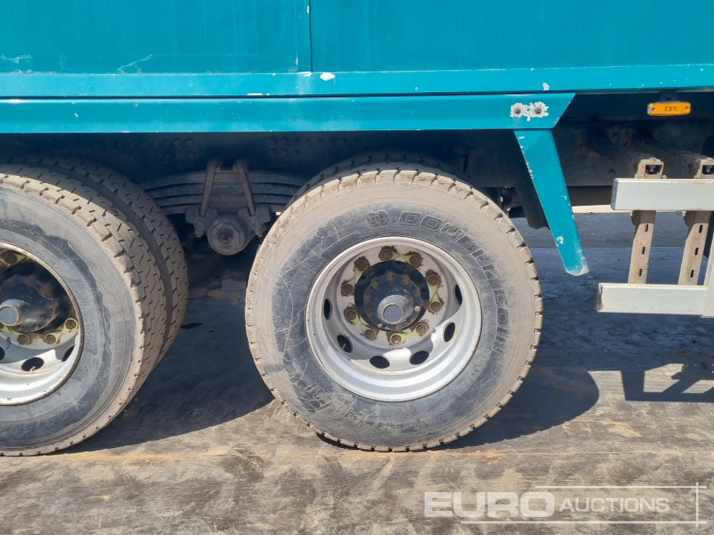 Caminhão basculante 2015 Scania P370: foto 14