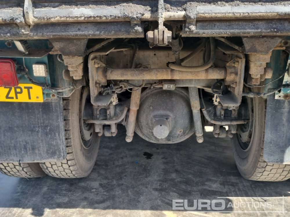 Caminhão basculante 2015 Scania P370: foto 21