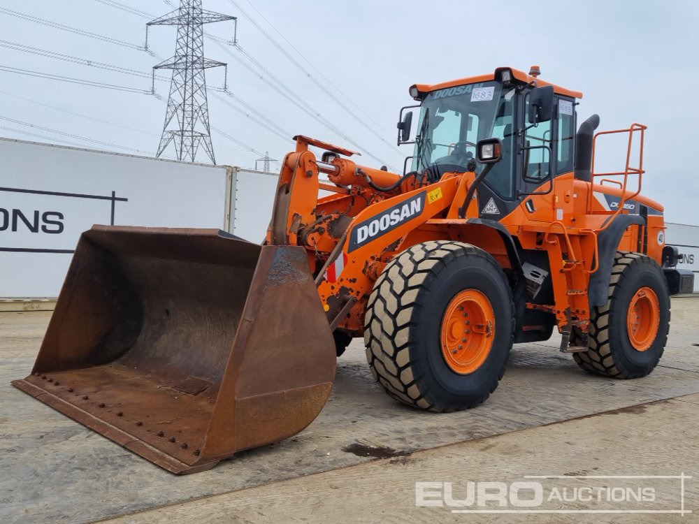 2016 Doosan DL350-5 - Carregadeira de rodas: foto 1 2016 Doosan DL350-5 - Carregadeira de rodas: foto 1