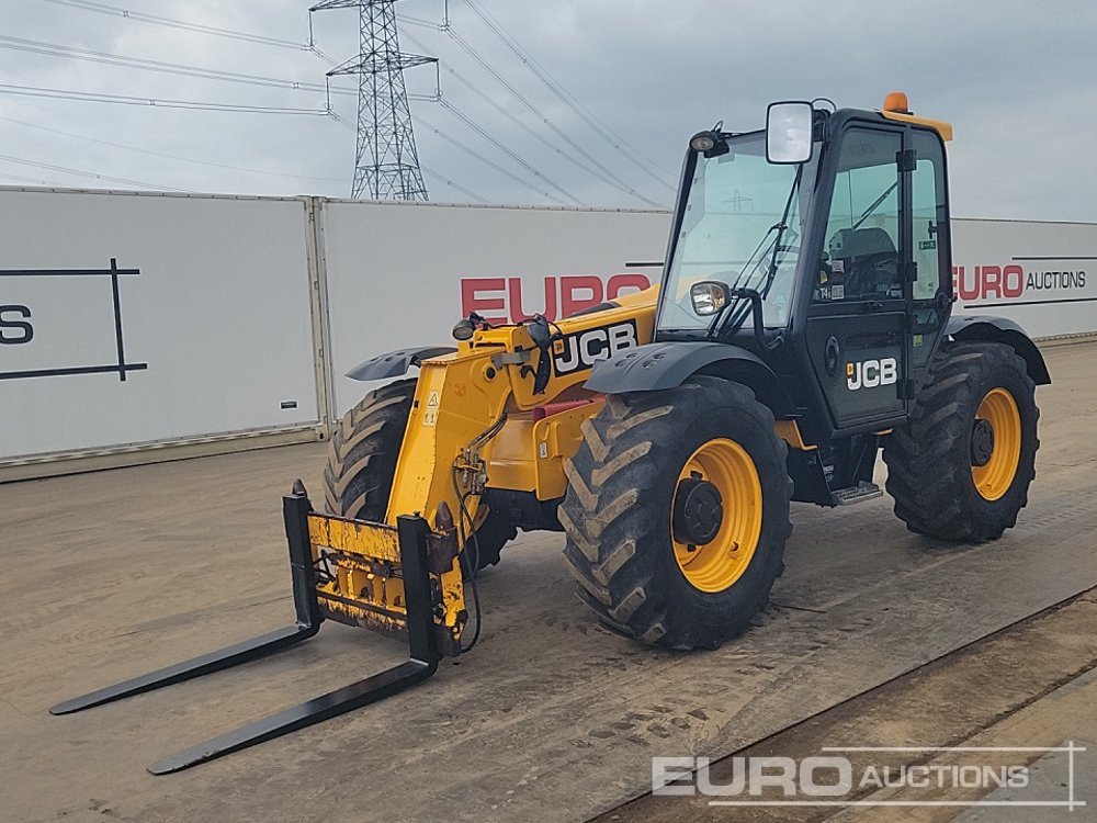 2016 JCB 526-56 Agri - Empilhador telescópico: foto 1 2016 JCB 526-56 Agri - Empilhador telescópico: foto 1