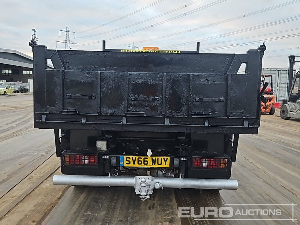 2016 Mitsubishi Fuso 7C15 - Caminhão basculante: foto 4 2016 Mitsubishi Fuso 7C15 - Caminhão basculante: foto 4