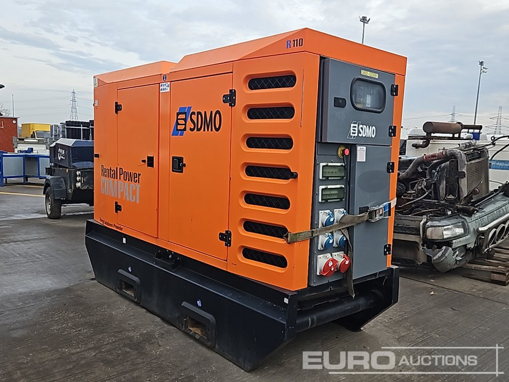 2016 SDMO R110C3 - Gerador elétrico: foto 1 2016 SDMO R110C3 - Gerador elétrico: foto 1