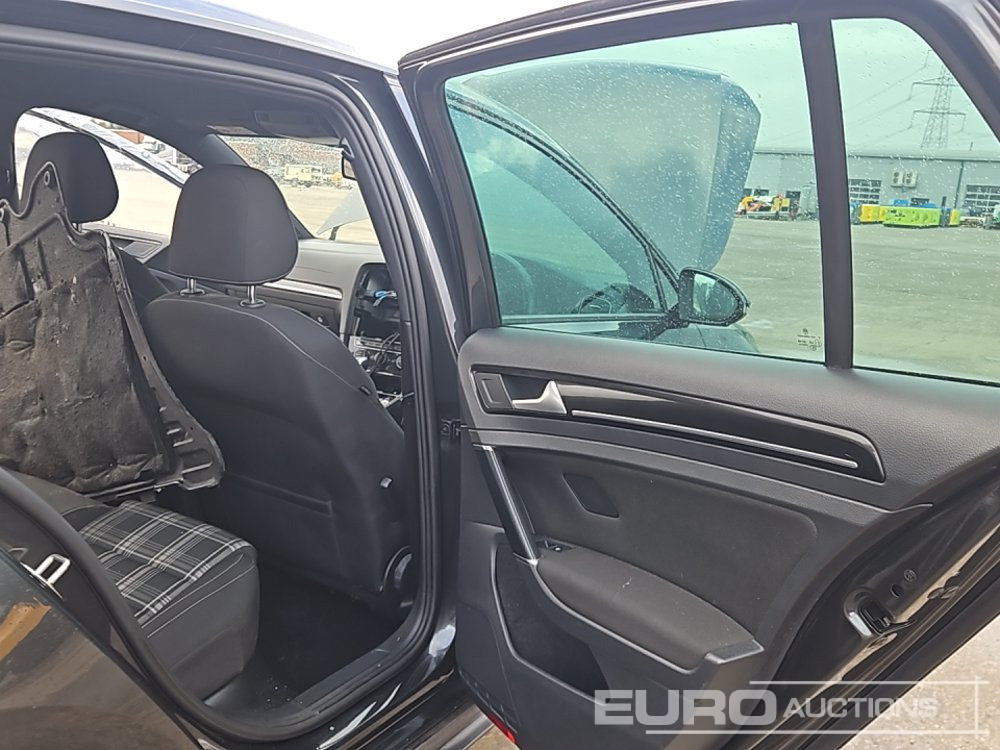 Automóvel 2016 Volkswagen Golf: foto 25