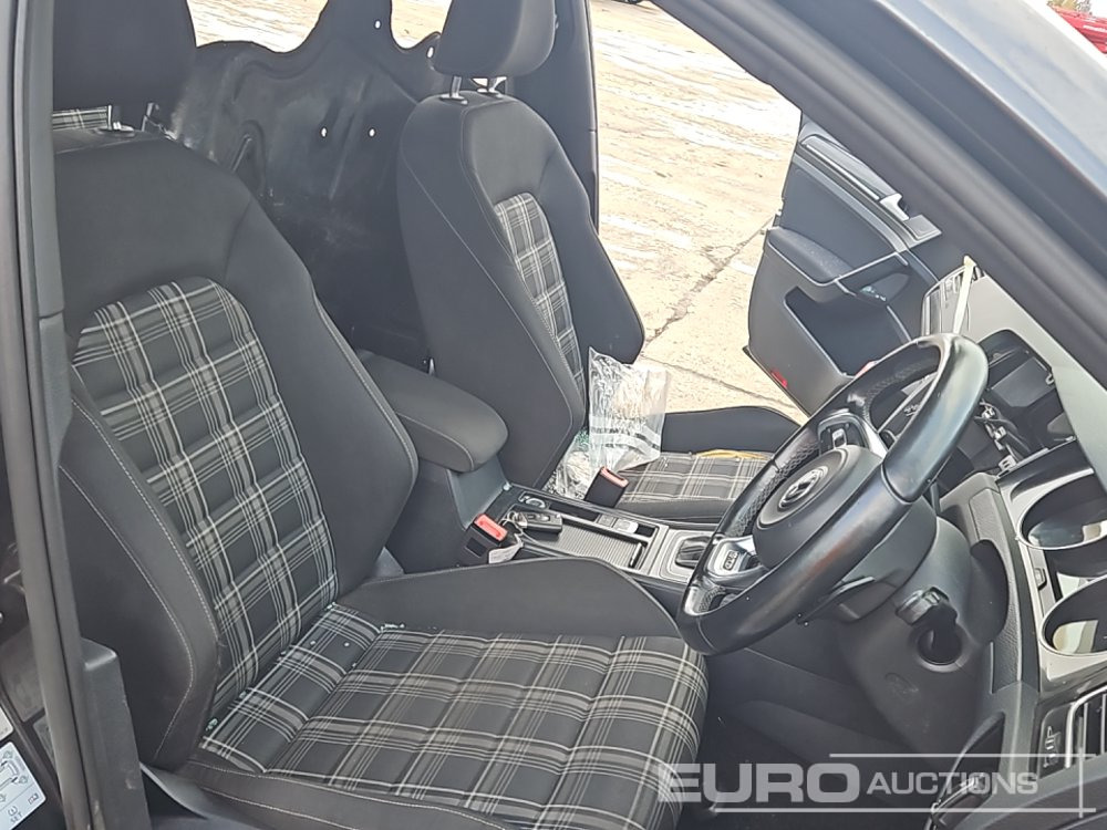 Automóvel 2016 Volkswagen Golf: foto 28