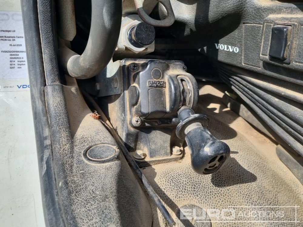 Caminhão basculante 2017 Volvo FMX: foto 35