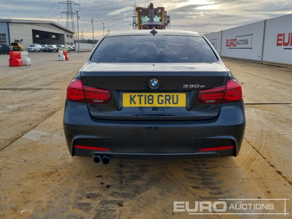 2018 BMW 330E M Sport - Automóvel: foto 4 2018 BMW 330E M Sport - Automóvel: foto 4