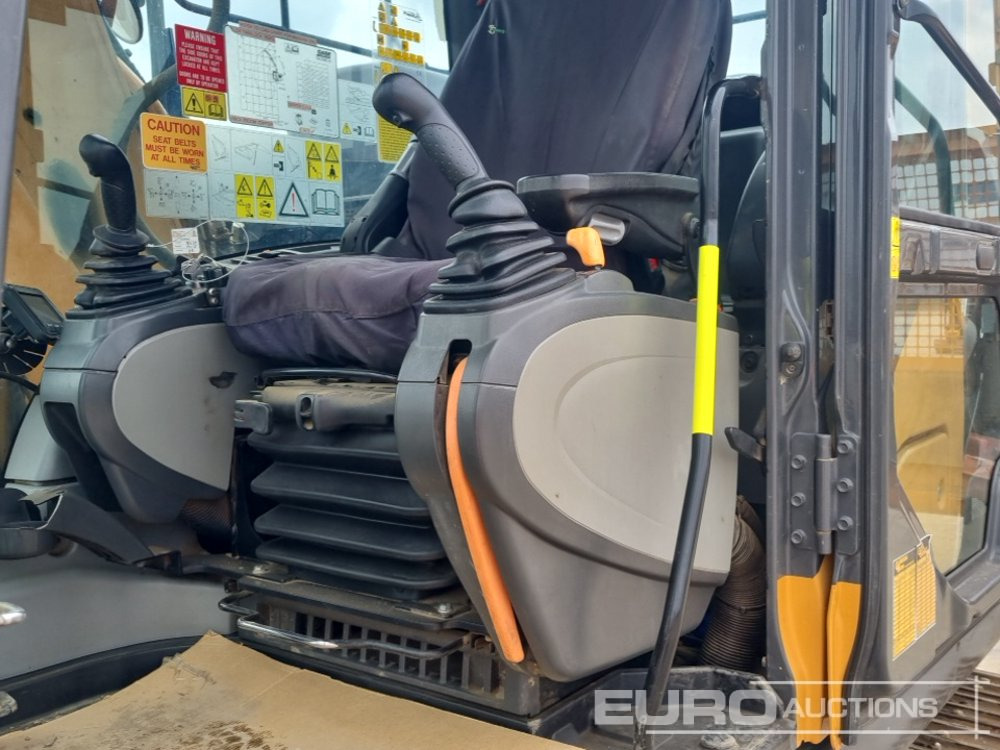 Escavadora de rastos 2019 Case CX130D: foto 33