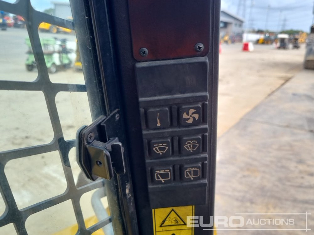 Mini carregadeira 2019 Gehl R165: foto 28