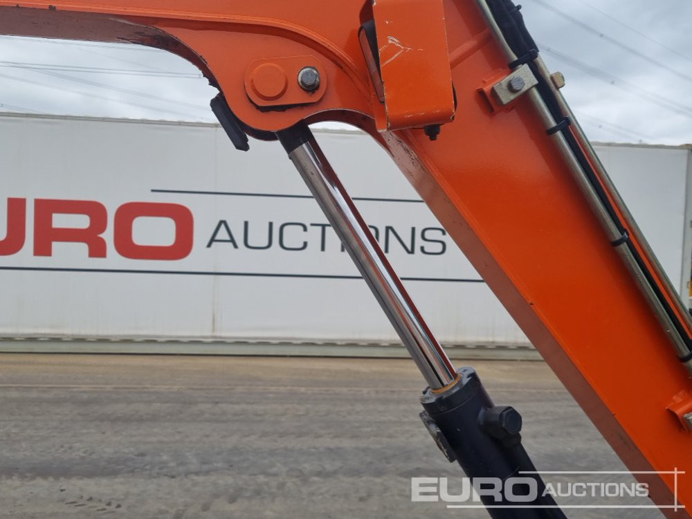 Mini escavadeira 2019 Hitachi ZX26U-6 CR: foto 27