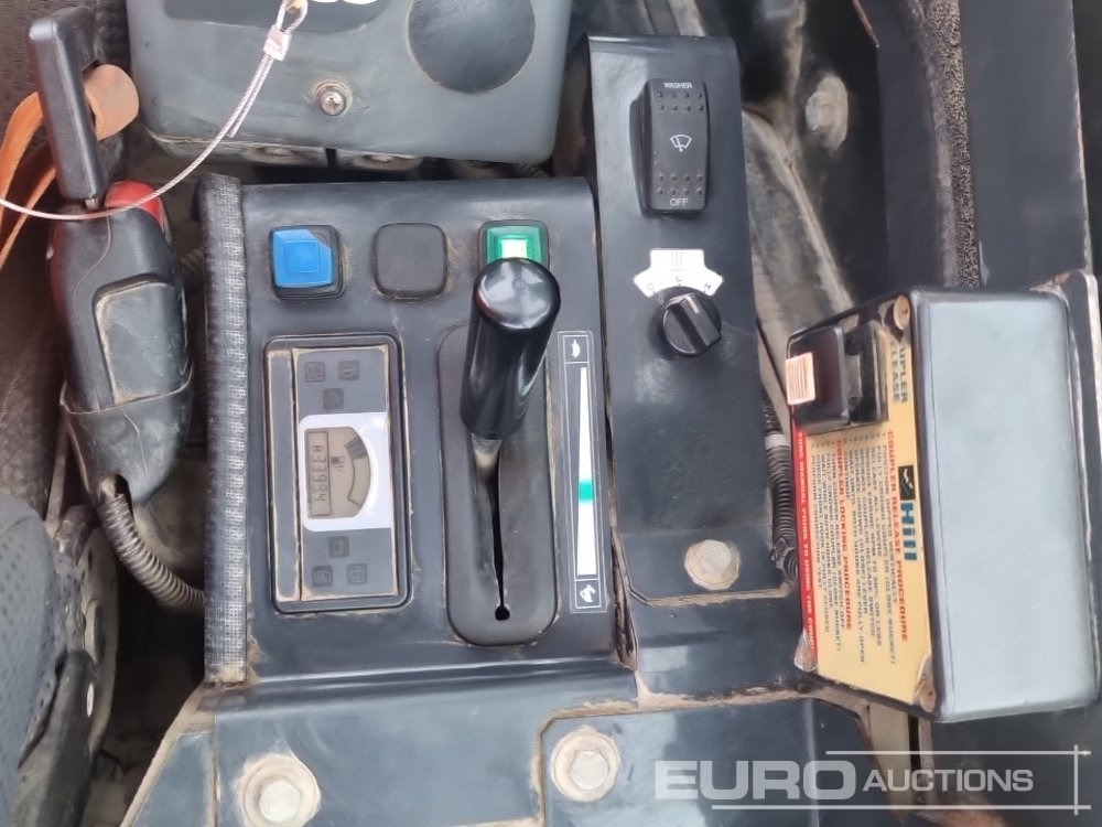 Mini escavadeira 2019 Hitachi ZX26U-6 CR: foto 35