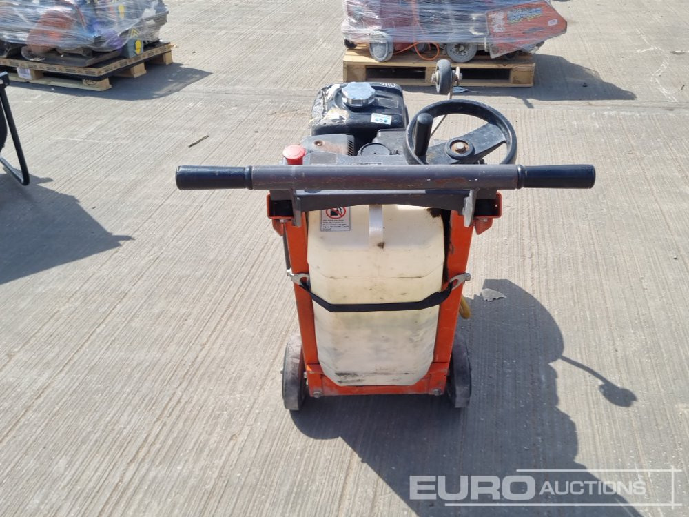 2020 Husqvarna FS400LV - Máquina de asfalto: foto 4 2020 Husqvarna FS400LV - Máquina de asfalto: foto 4