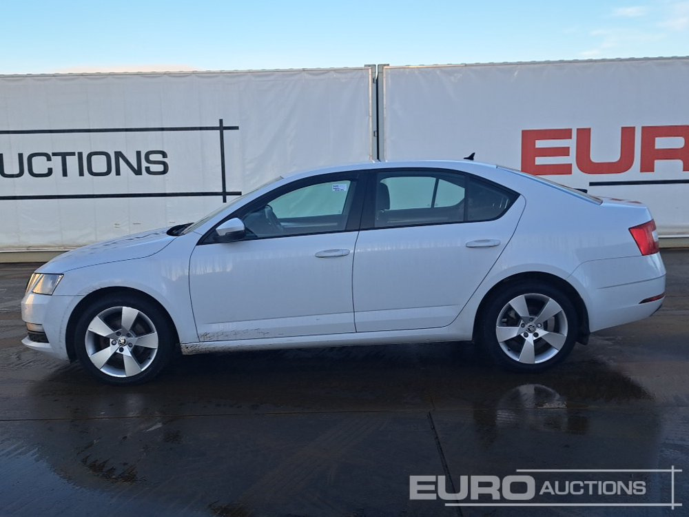 2020 Skoda Octavia - Automóvel: foto 2 2020 Skoda Octavia - Automóvel: foto 2