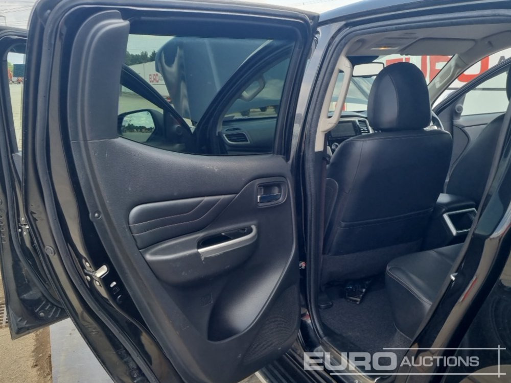 Pick-up 2021 Mitsubishi L200 Barbarian: foto 21