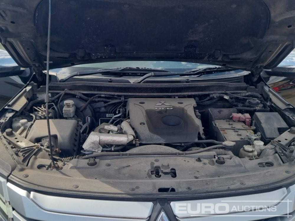 Pick-up 2021 Mitsubishi L200 Barbarian: foto 13