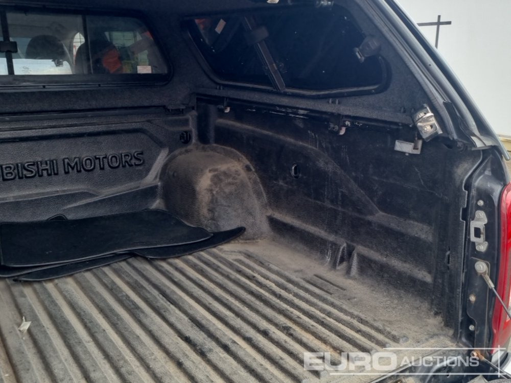 Pick-up 2021 Mitsubishi L200 Barbarian: foto 19