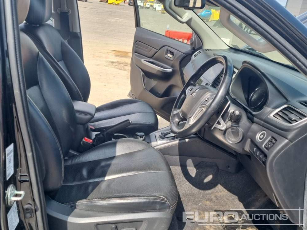 Pick-up 2021 Mitsubishi L200 Barbarian: foto 30