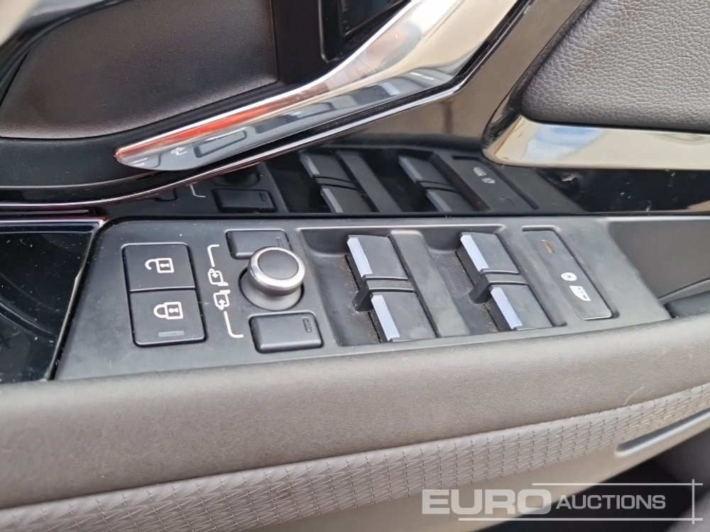 SUV 2021 Range Rover Evoque: foto 30