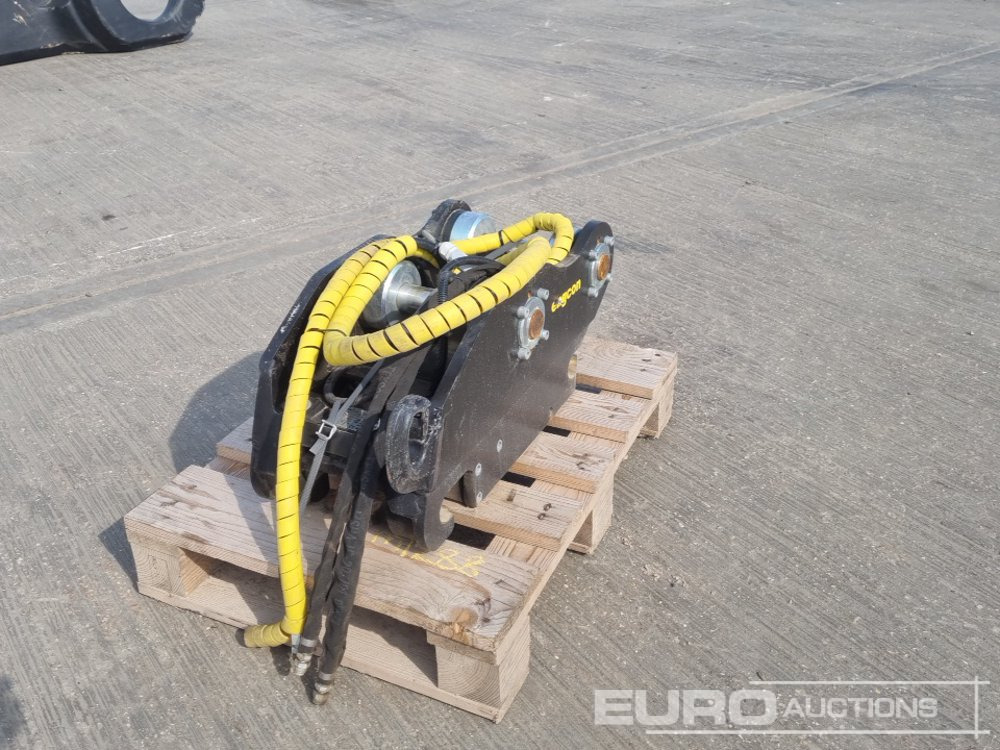 2022 Engcon Hydraulic Double Lock QH 45mm Pin to suit 4-6 Ton Excavator - Acoplamento rápido: foto 1 2022 Engcon Hydraulic Double Lock QH 45mm Pin to suit 4-6 Ton Excavator - Acoplamento rápido: foto 1