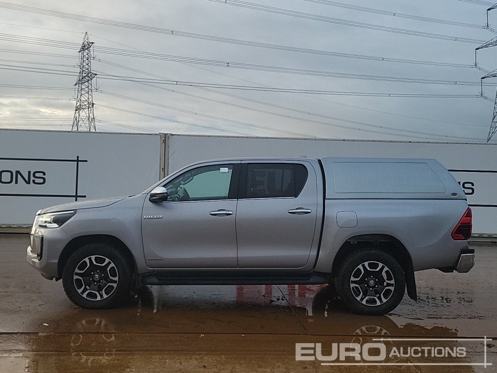 2022 Toyota Hilux Invincible - Pick-up: foto 2 2022 Toyota Hilux Invincible - Pick-up: foto 2