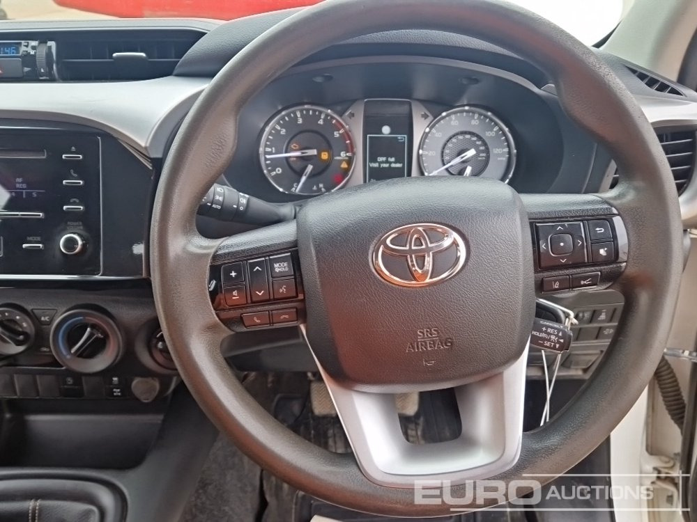 Pick-up 2022 Toyota Hilux: foto 32