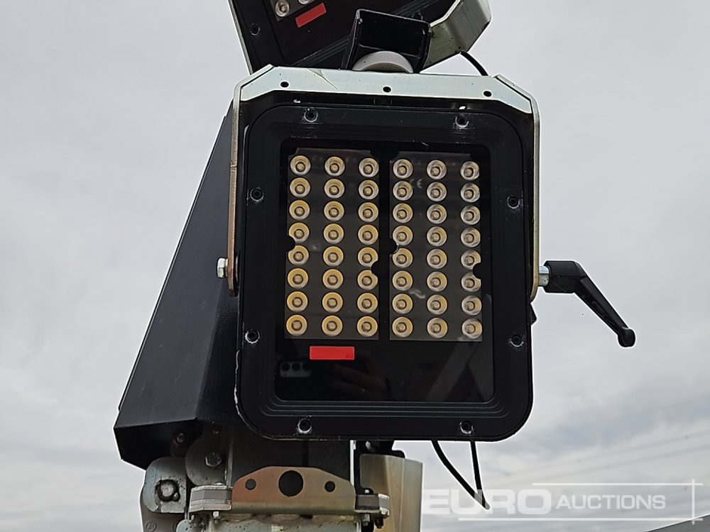 Torre de iluminação 2022 Trime X SOLAR: foto 21