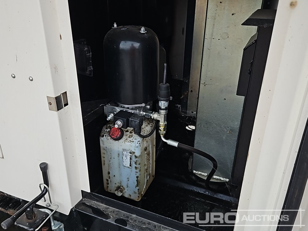 Torre de iluminação 2022 Trime X SOLAR: foto 17