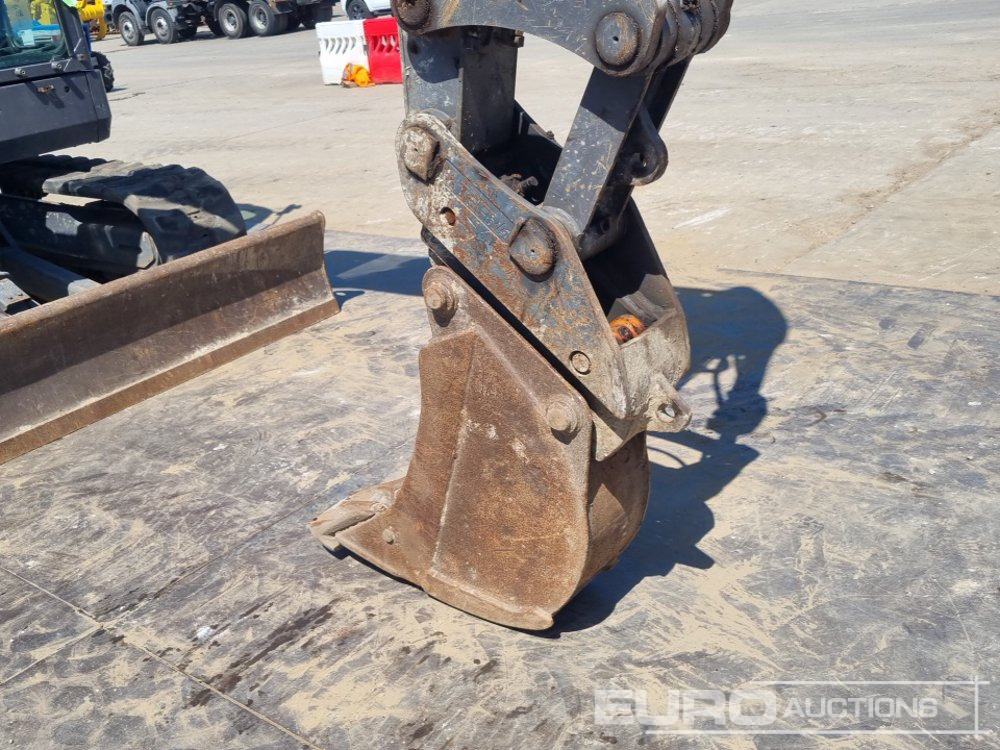 Mini escavadeira 2022 Volvo ECR88D: foto 30